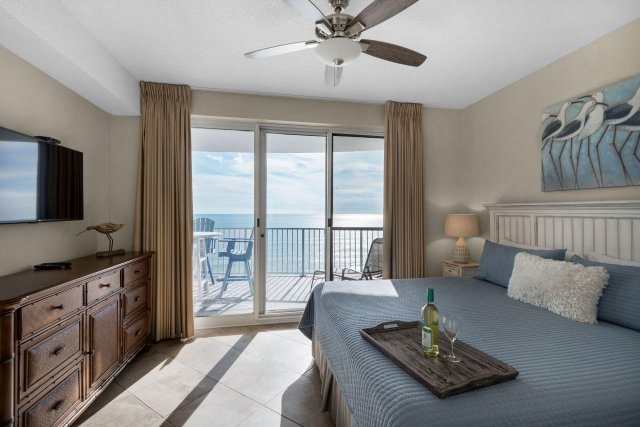 2 Condominium vacation rental located in Panama City Beach 1