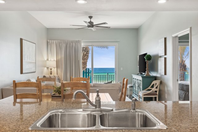 3 Condominium vacation rental located in Panama City Beach 1