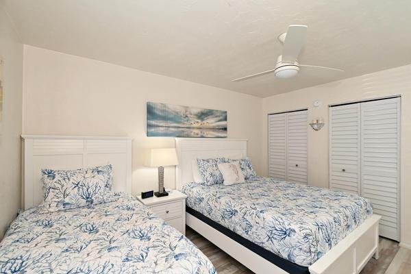 2 Condominium vacation rental located in Anna Maria Island 1