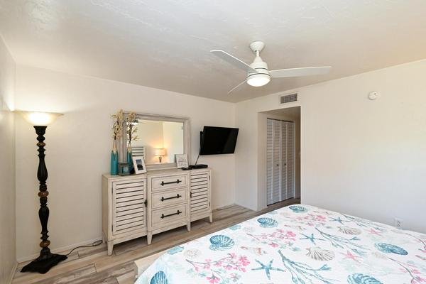 2 Condominium vacation rental located in Anna Maria Island 1