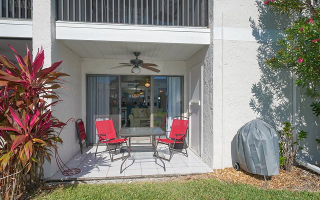 2 Condominium vacation rental located in Anna Maria Island 1