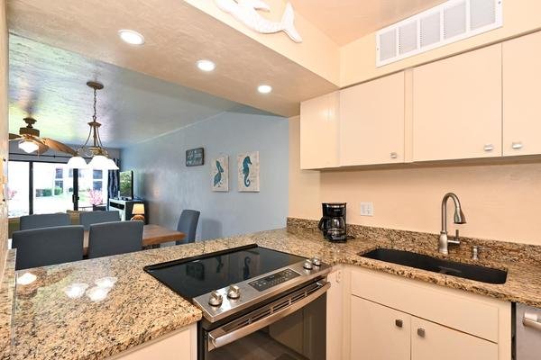 2 Condominium vacation rental located in Anna Maria Island 1