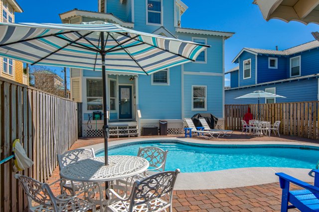 6 House vacation rental located in Destin 1