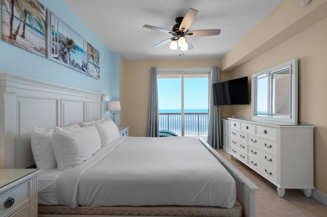 2 Condominium vacation rental located in Panama City Beach 1