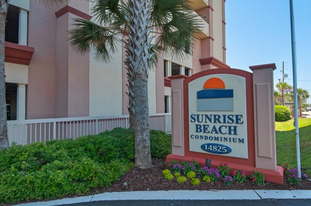 2 Condominium vacation rental located in Panama City Beach 1