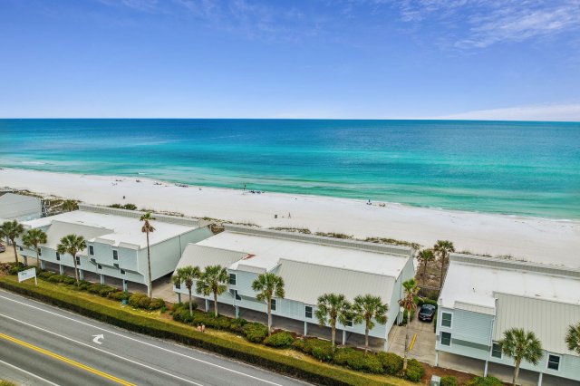 3 Condominium vacation rental located in Panama City Beach 1