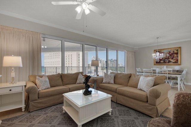 2 Condominium vacation rental located in Destin 1