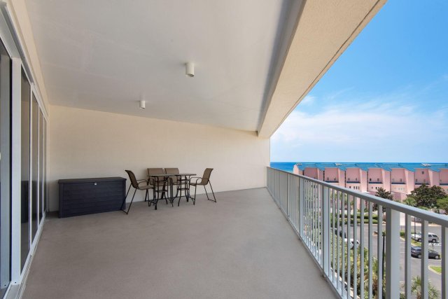 2 Condominium vacation rental located in Destin 1