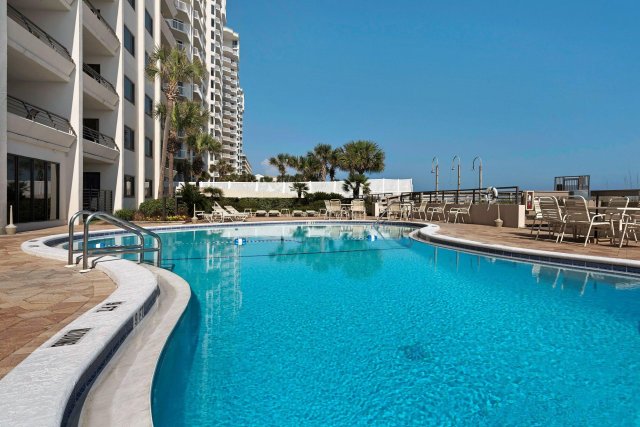 2 Condominium vacation rental located in Destin 1