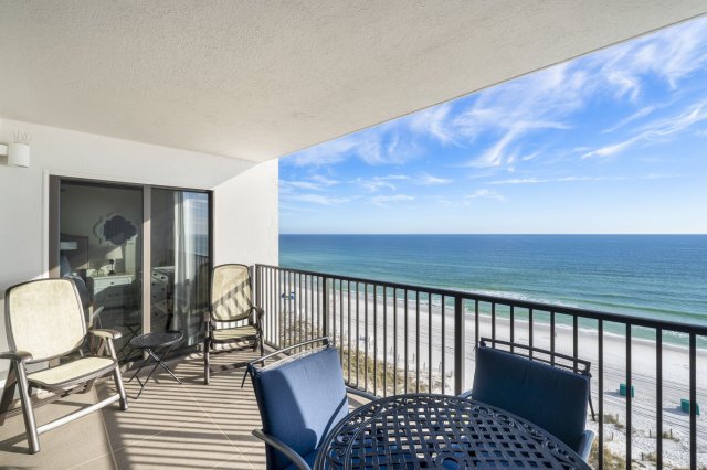 2 Condominium vacation rental located in Destin 1