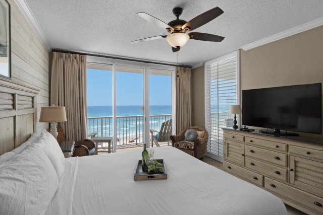 4 Condominium vacation rental located in Panama City Beach 1