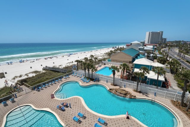 4 Condominium vacation rental located in Panama City Beach 1