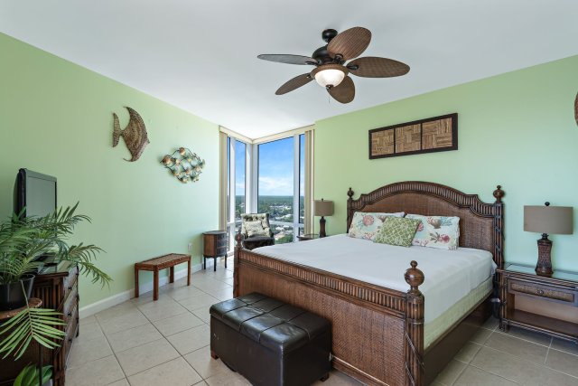 2 Condominium vacation rental located in Panama City Beach 1