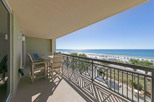 3 Condominium vacation rental located in Okaloosa Island 1