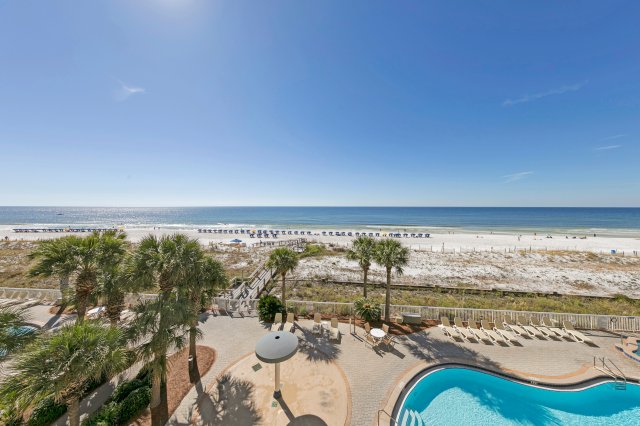 3 Condominium vacation rental located in Okaloosa Island 1