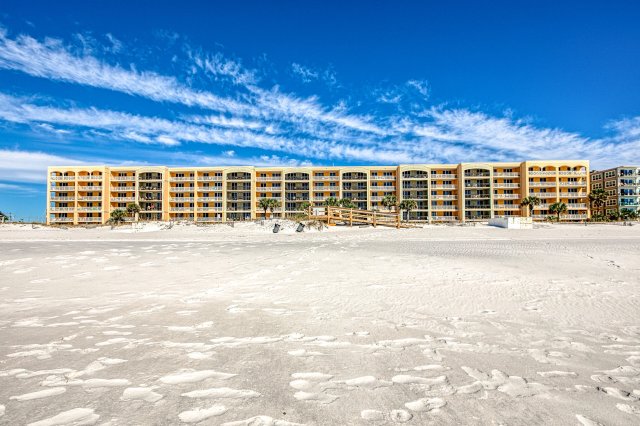 3 Condominium vacation rental located in Okaloosa Island 1