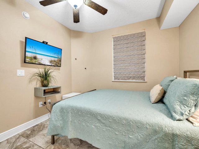 3 Condominium vacation rental located in Okaloosa Island 1