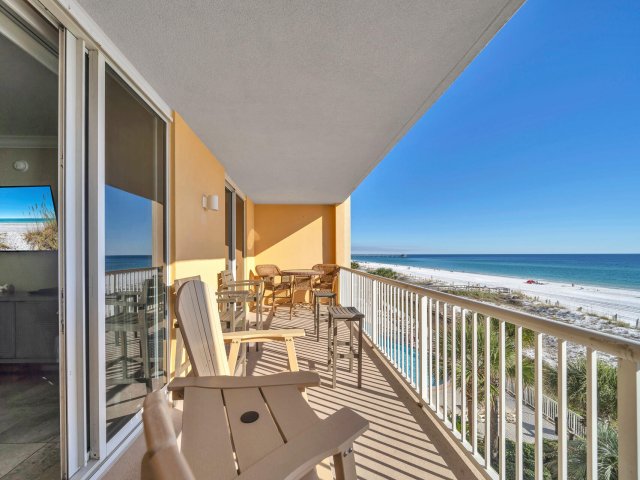 3 Condominium vacation rental located in Okaloosa Island 1