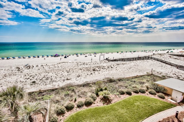 3 Condominium vacation rental located in Okaloosa Island 1