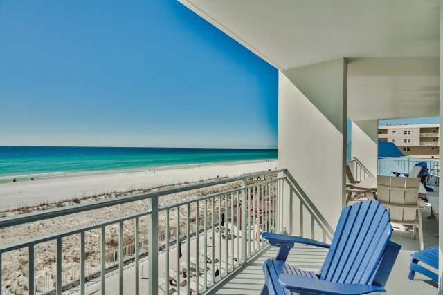 4 Condominium vacation rental located in Okaloosa Island 1