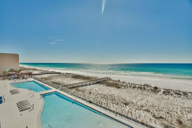 4 Condominium vacation rental located in Okaloosa Island 1