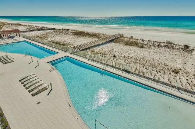 4 Condominium vacation rental located in Okaloosa Island 1