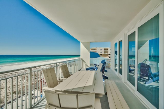 4 Condominium vacation rental located in Okaloosa Island 1