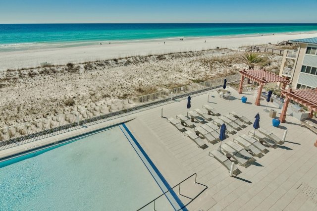 4 Condominium vacation rental located in Okaloosa Island 1