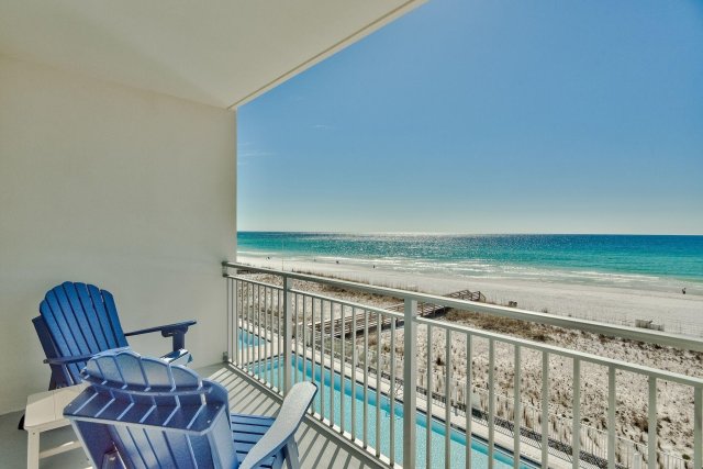 4 Condominium vacation rental located in Okaloosa Island 1