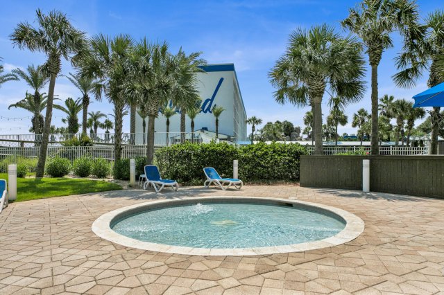 2 Condominium vacation rental located in Okaloosa Island 1