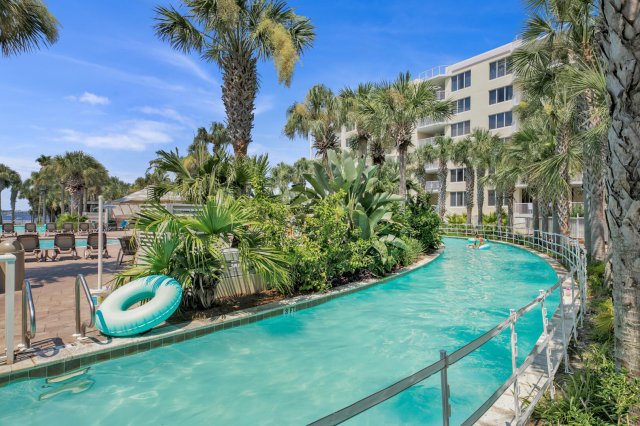 2 Condominium vacation rental located in Okaloosa Island 1