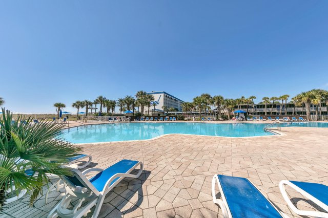 2 Condominium vacation rental located in Okaloosa Island 1