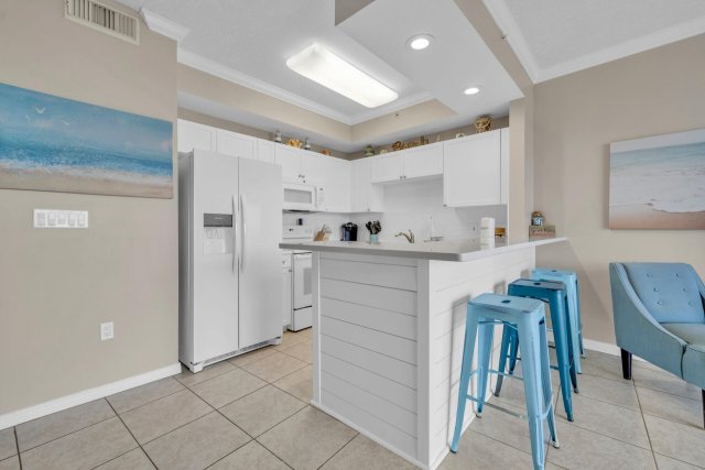 2 Condominium vacation rental located in Okaloosa Island 1