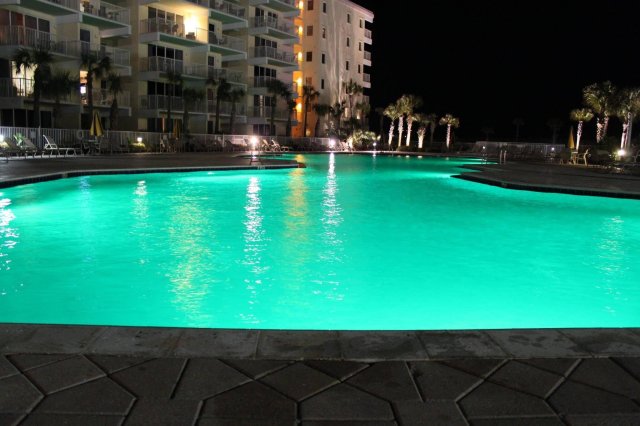 2 Condominium vacation rental located in Okaloosa Island 1