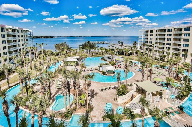 3 Condominium vacation rental located in Okaloosa Island 1