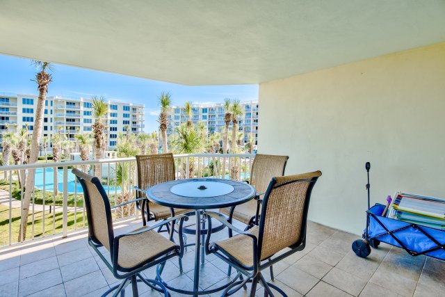 3 Condominium vacation rental located in Okaloosa Island 1