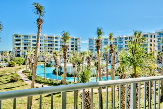 3 Condominium vacation rental located in Okaloosa Island 1