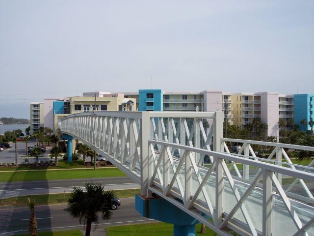 3 Condominium vacation rental located in Okaloosa Island 1