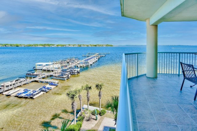 3 Condominium vacation rental located in Okaloosa Island 1