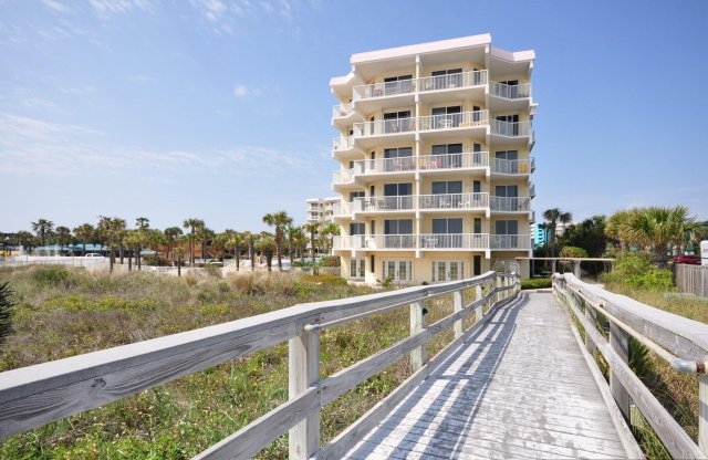 3 Condominium vacation rental located in Okaloosa Island 1