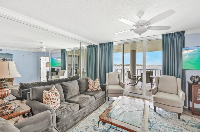 3 Condominium vacation rental located in Okaloosa Island 1