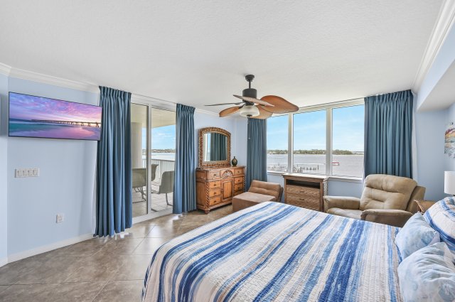 3 Condominium vacation rental located in Okaloosa Island 1