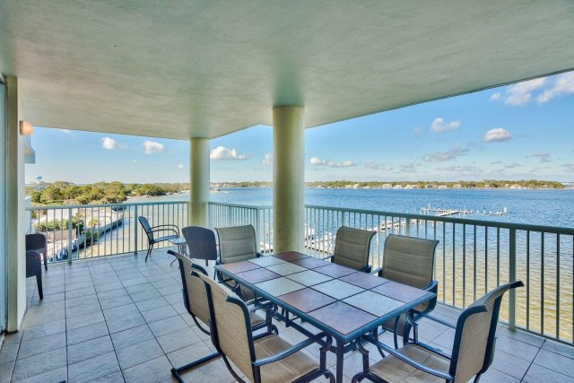 3 Condominium vacation rental located in Okaloosa Island 1