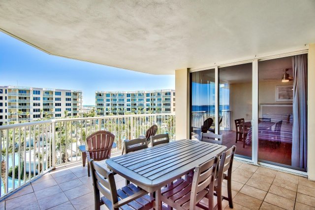 3 Condominium vacation rental located in Okaloosa Island 1