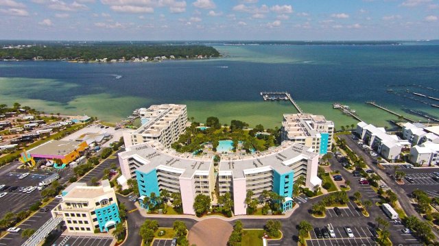 3 Condominium vacation rental located in Okaloosa Island 1