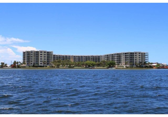 3 Condominium vacation rental located in Okaloosa Island 1