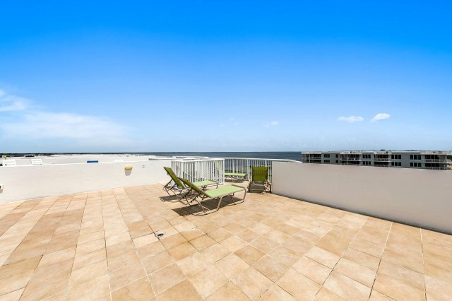 3 Condominium vacation rental located in Okaloosa Island 1