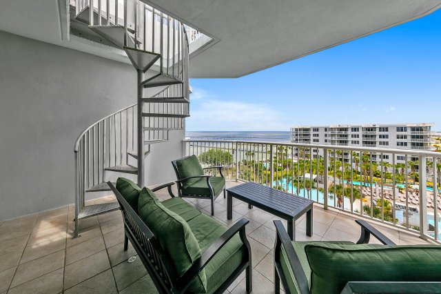 3 Condominium vacation rental located in Okaloosa Island 1