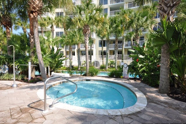 3 Condominium vacation rental located in Okaloosa Island 1