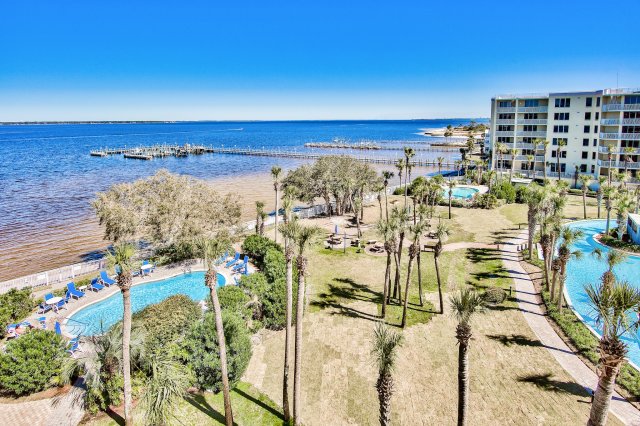 3 Condominium vacation rental located in Okaloosa Island 1